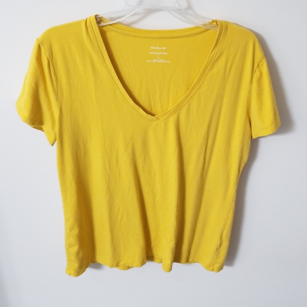 Banana republic tee